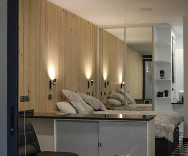 Machim House By Analodges